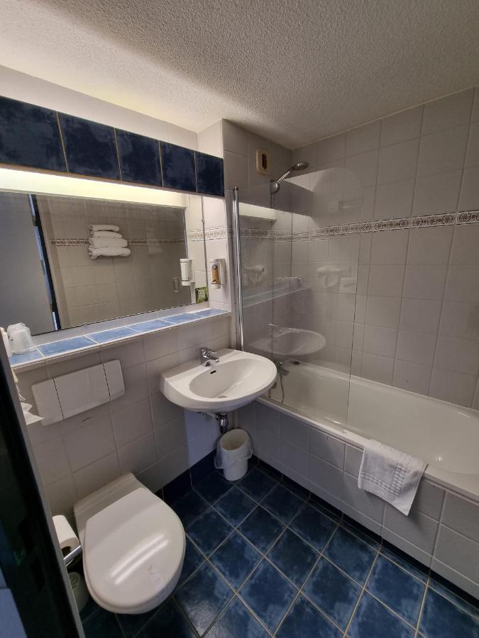 Lons Hotel Restaurant Le Relais - Pau Nord מראה חיצוני תמונה